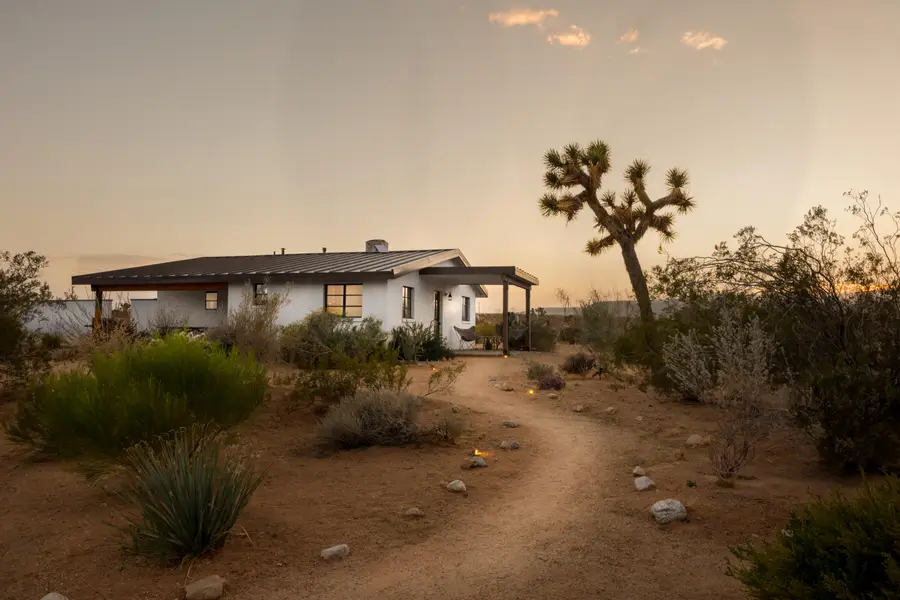 1564 Hilton Avenue, Yucca Valley, CA 92284 - #3