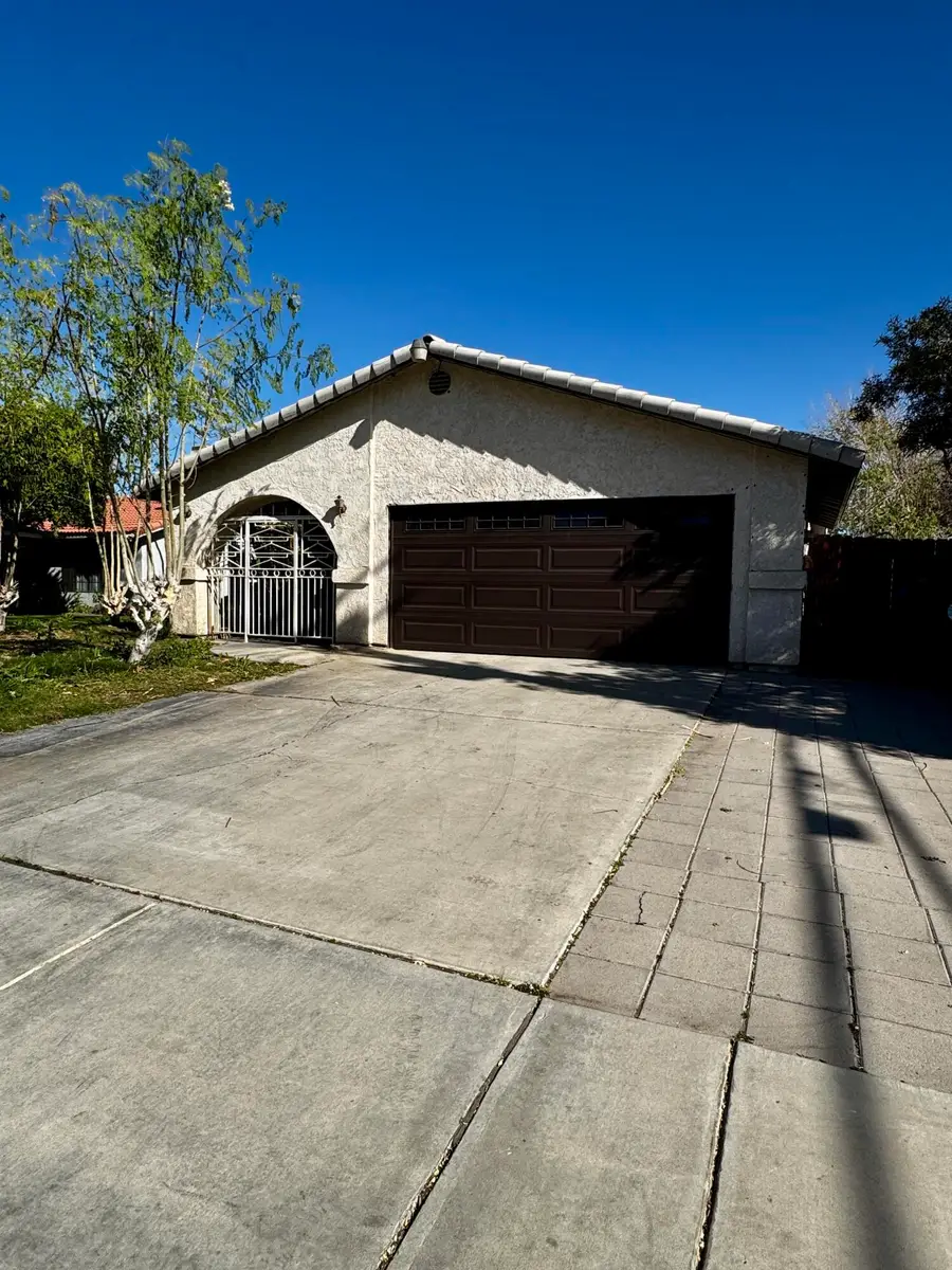 31920 Avenida El Mundo, Cathedral City, CA 92234 - #2