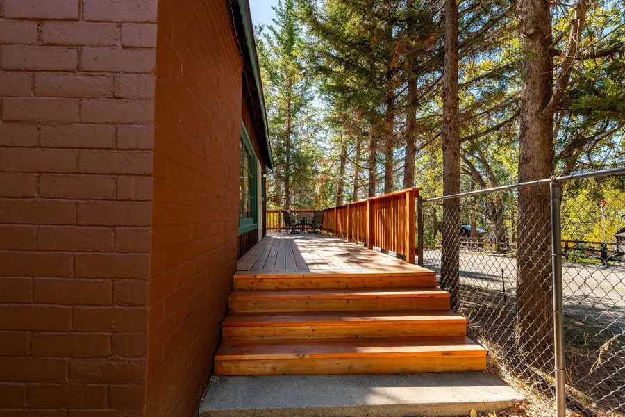 25290 Lodge Road, Idyllwild, CA 92549 - Image #3