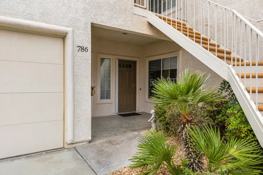 786 Montana Vista Drive, Palm Desert, CA 92211 - Image #2