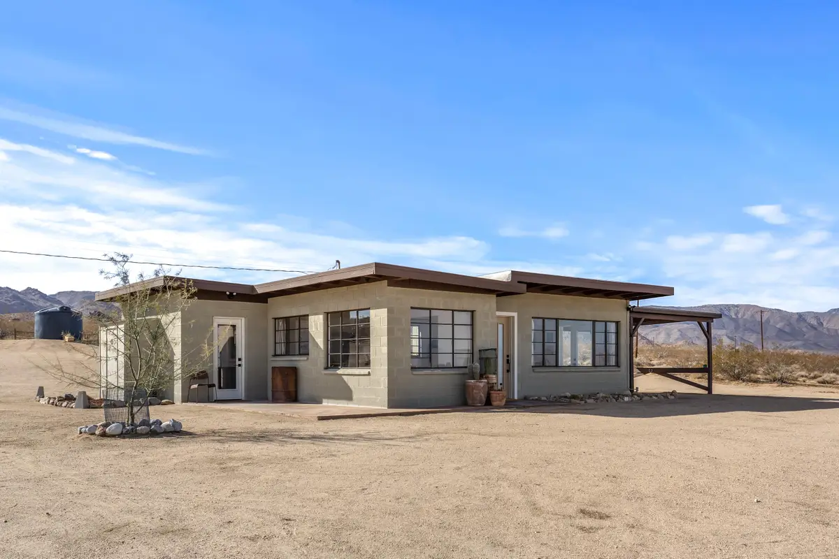 52079 Ocotillo Road, Landers, CA 92285 - Image #1