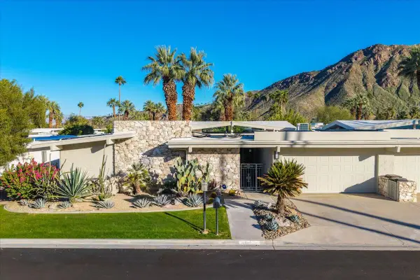 2378 S Madrona Drive, Palm Springs, CA 92264