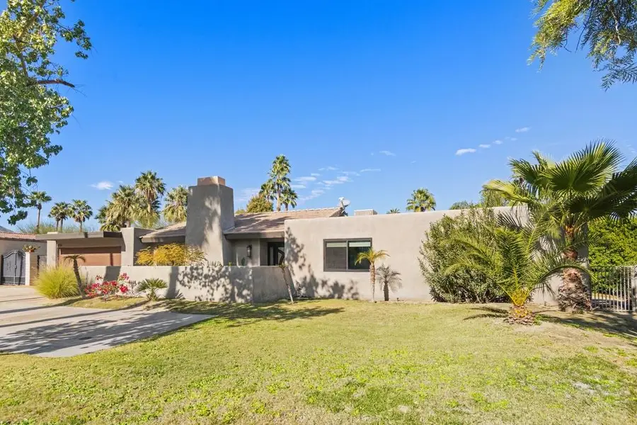 1056 E Vista Chino, Palm Springs, CA 92262 - Image #3