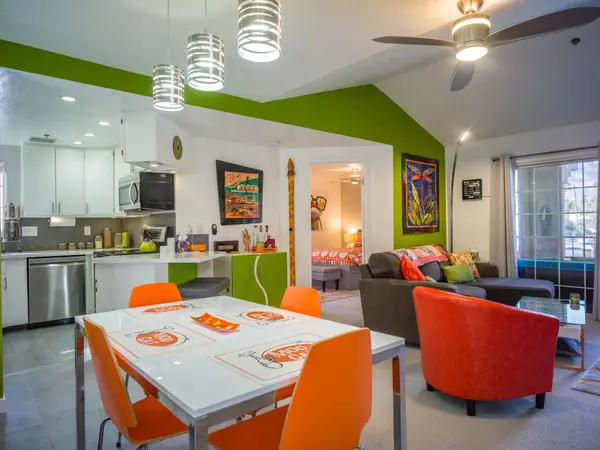 2700 Lawrence Crossley Road #7, Palm Springs, CA 92264