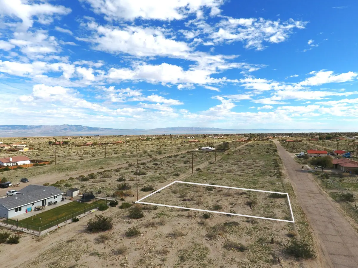 1572 Arctic Avenue, Thermal, CA 92274 - #1