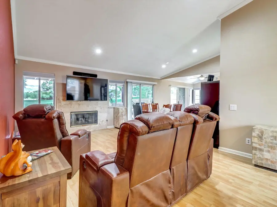 9187 Oakmount Boulevard, Desert Hot Springs, CA 92240 - #3