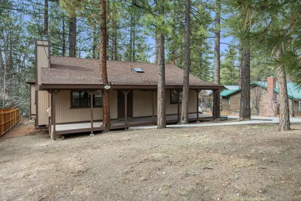 148 Crystal Lake Road, Big Bear Lake, CA 92315