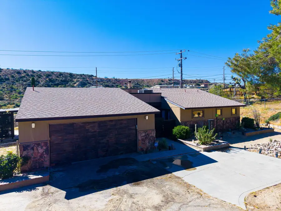 7674 Rockaway Avenue, Yucca Valley, CA 92284 - #2
