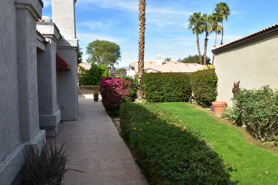 48131 Via Hermosa, La Quinta, CA 92253 - #3