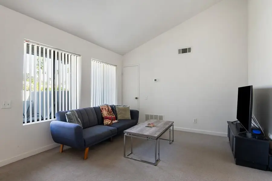 351 N Hermosa Drive #4b2, Palm Springs, CA 92262 - #3