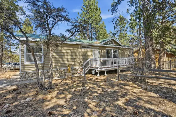 761 Los Angeles Avenue, Sugarloaf, CA 92386