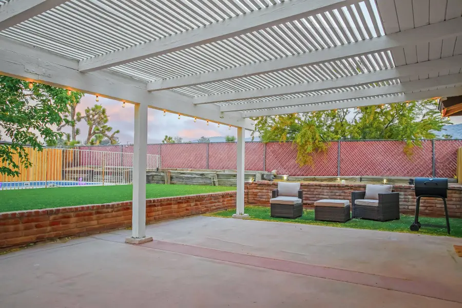 7607 Lucerne Vista Avenue, Yucca Valley, CA 92284 - #3