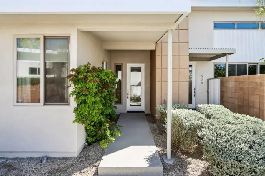 946 Oceo Circle S, Palm Springs, CA 92264 - #3