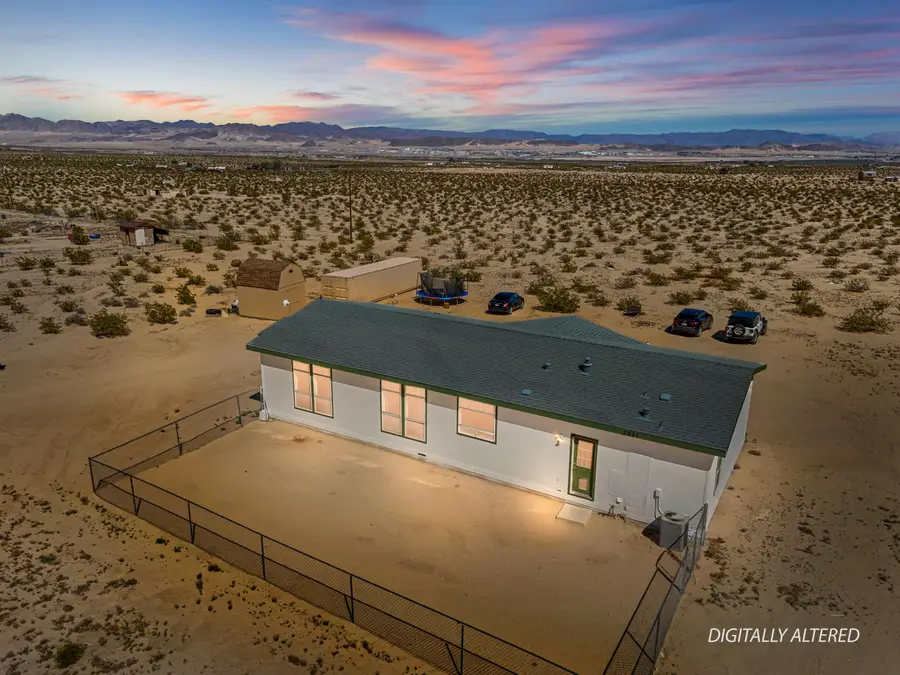 3051 Bluegrass Avenue, Twentynine Palms Yucca Valley, CA 92277 - #2