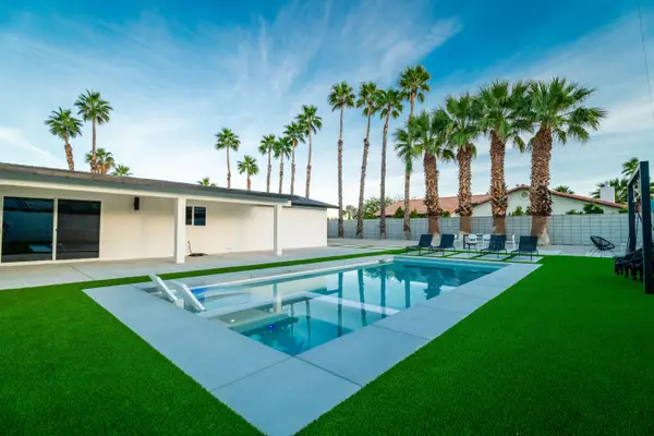2139 N Deborah Road, Palm Springs, CA 92262