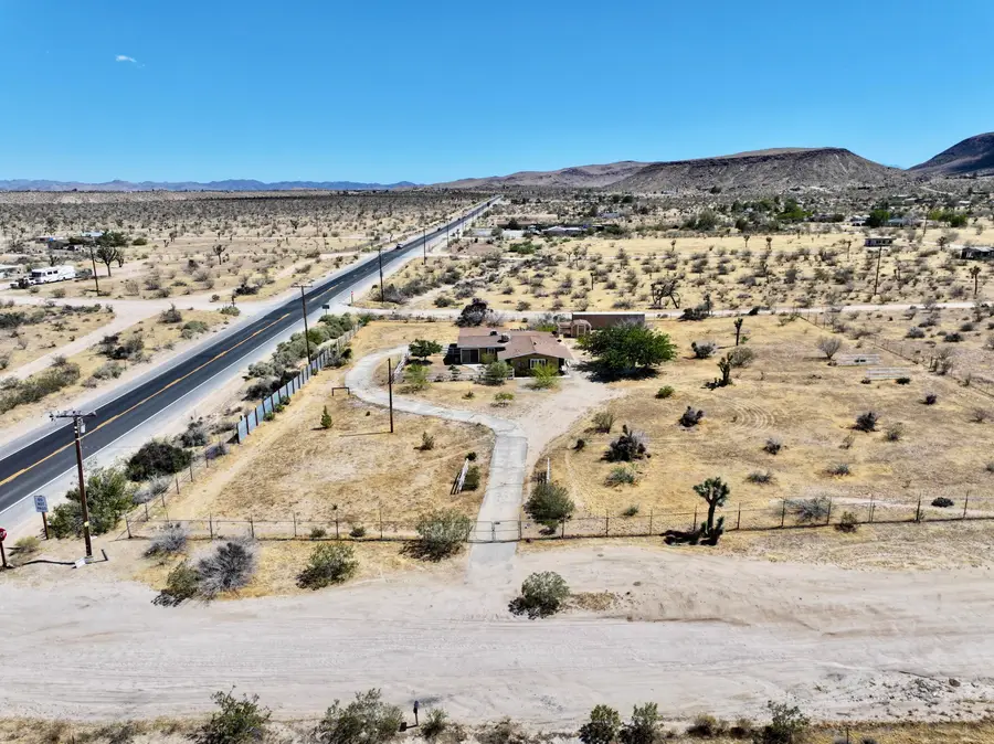 1588 Old Woman Springs Road, Yucca Valley, CA 92284 - #3