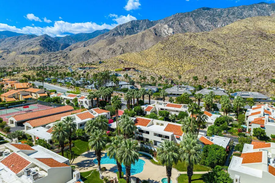 255 E Avenida Granada #915, Palm Springs, CA 92264 - #2