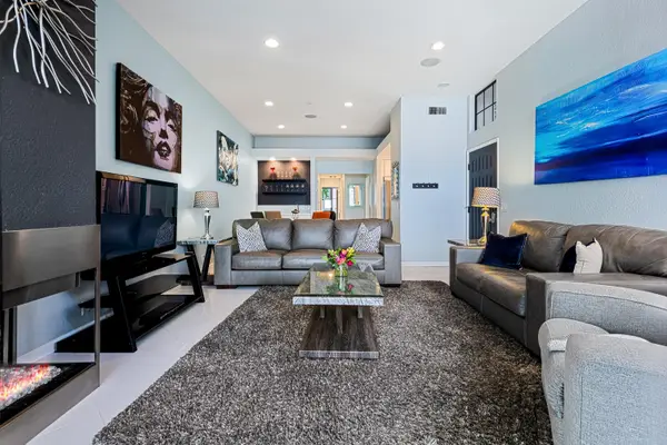 2601 S Broadmoor #24, Palm Springs, CA 92264