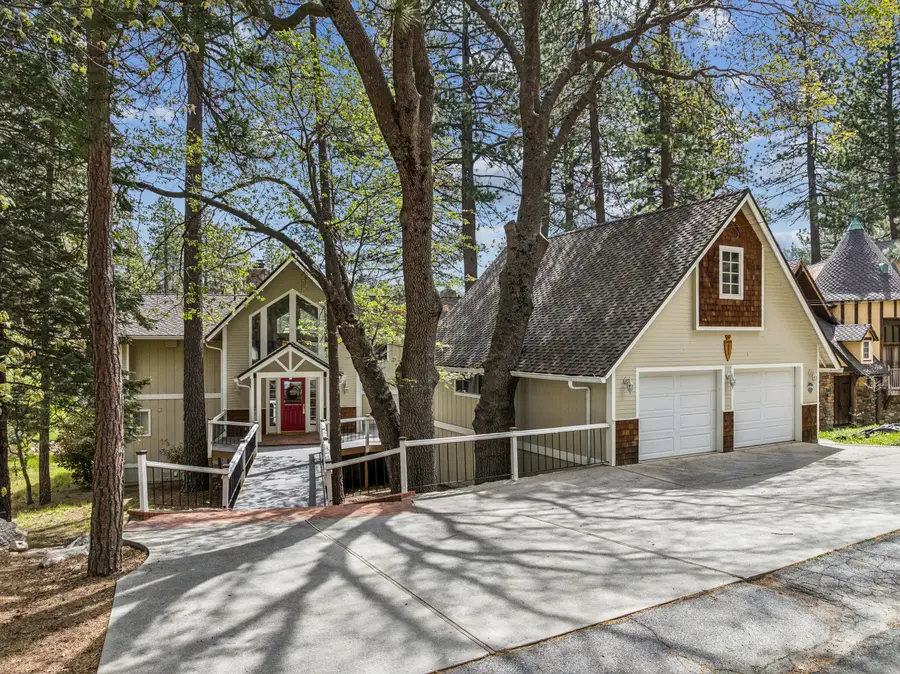 653 Brentwood Drive, Lake Arrowhead, CA 92352 - #2