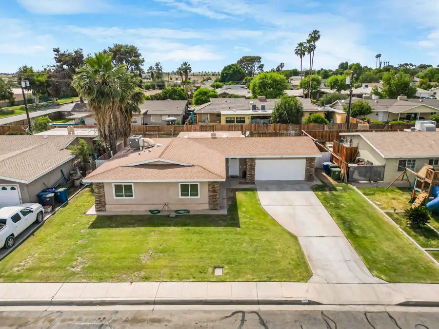 683 Sycamore Drive, Brawley, CA 92227 - #2