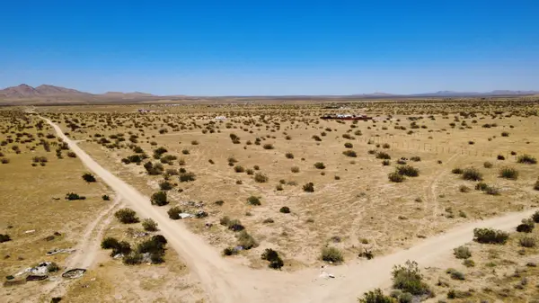 185 E Ave P, Palmdale, CA 93550