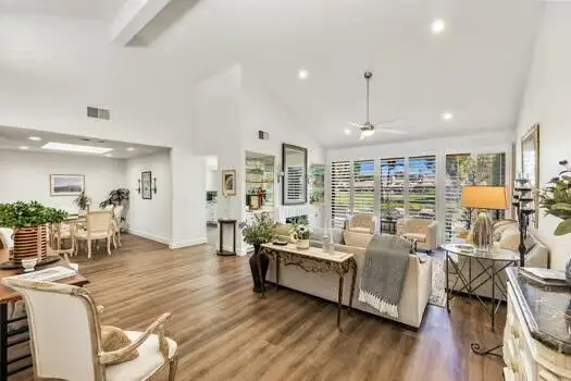 178 Gran Via, Palm Desert, CA 92260
