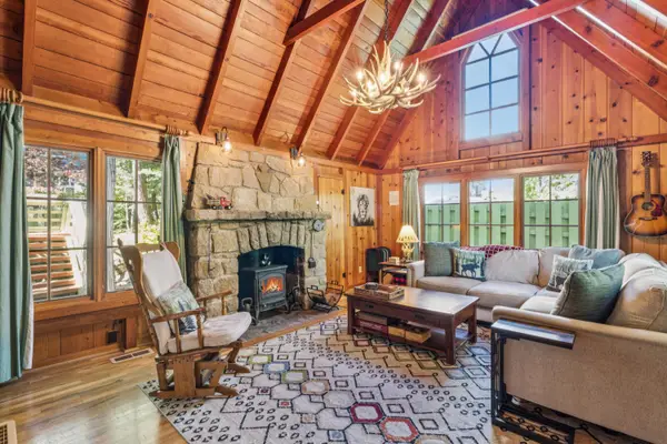 28772 Cedar Drive, Lake Arrowhead, CA 92352
