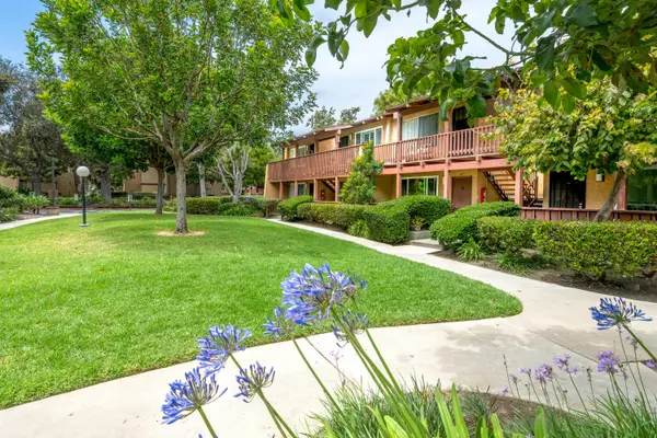 1000 W Macarthur Boulevard #61, Santa Ana, CA 92707