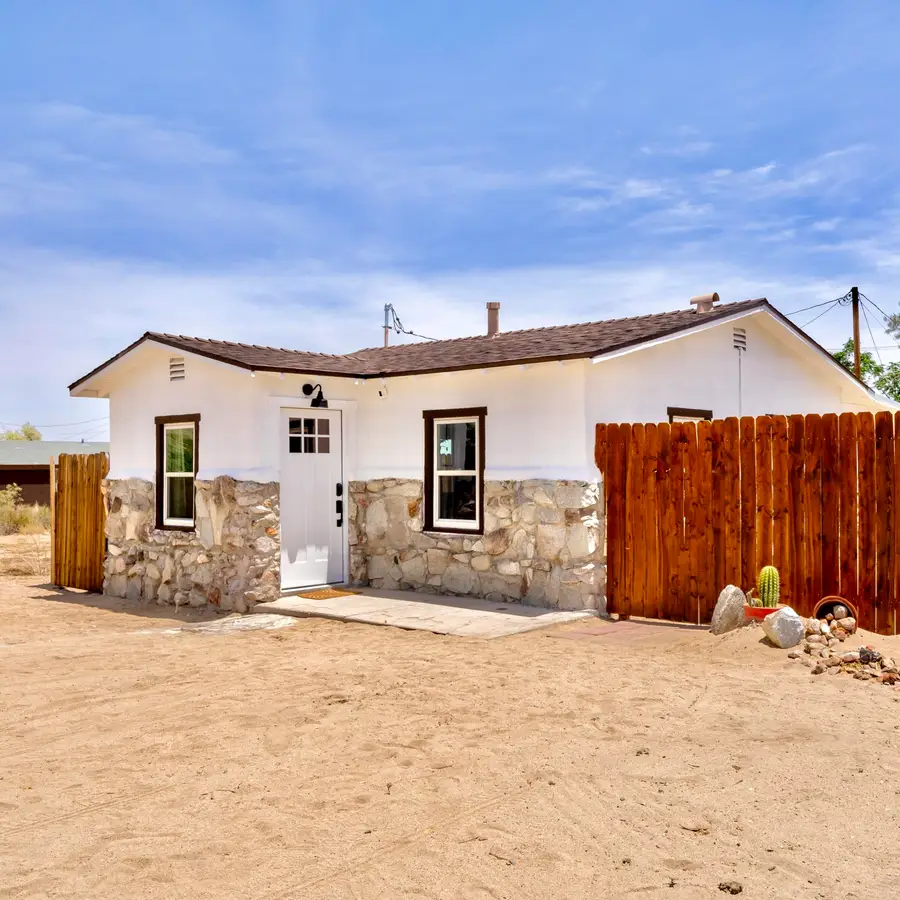 6451 Mountain View Street, Joshua Tree, CA 92252 - #2