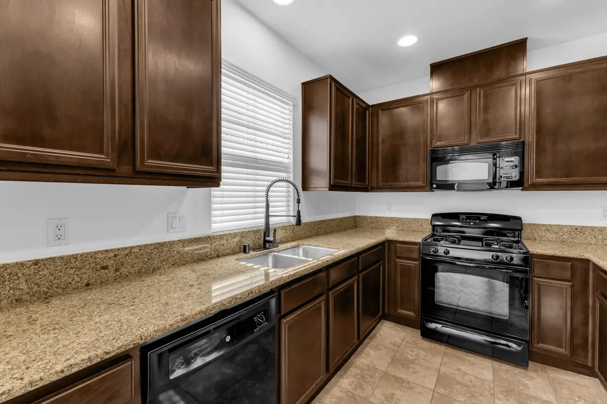162 Paseo Bravo, Palm Desert, CA 92211 - #1