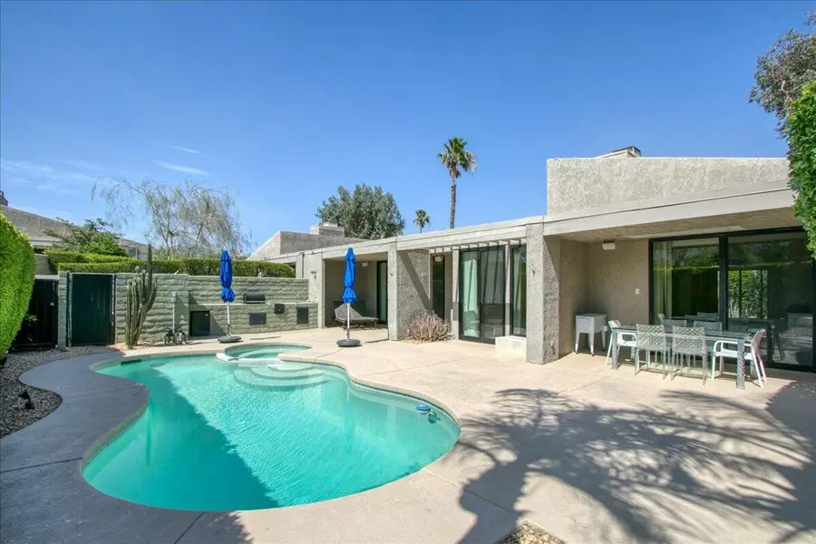 2995 Sundance Circle E, Palm Springs, CA 92262 - #2