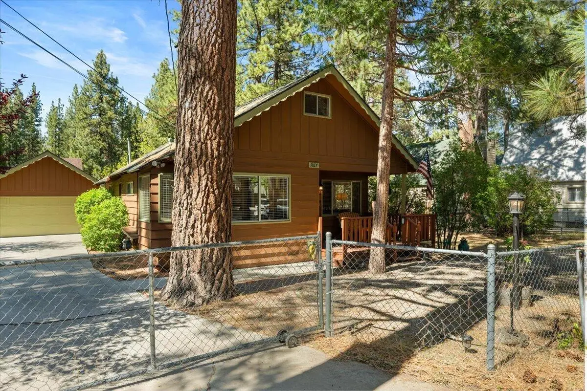 1017 W Rainbow Boulevard, Big Bear City, CA 92314 - #1