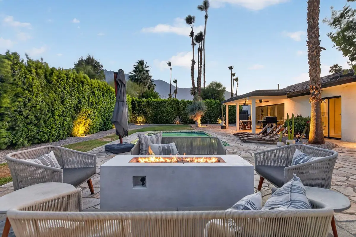 1055 E Louise Drive, Palm Springs, CA 92262 - #1