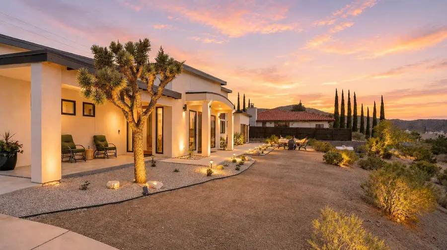 7664 Shafter Avenue, Yucca Valley, CA 92284 - #2
