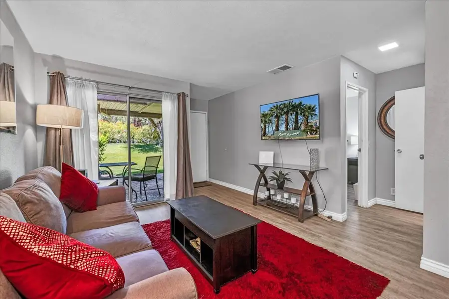2860 N Los Felices Road #101, Palm Springs, CA 92262 - #2