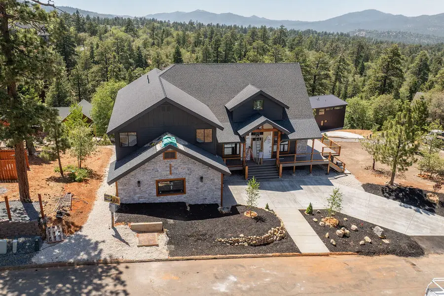 1681 Tuolumne Road, Big Bear City, CA 92314 - #2