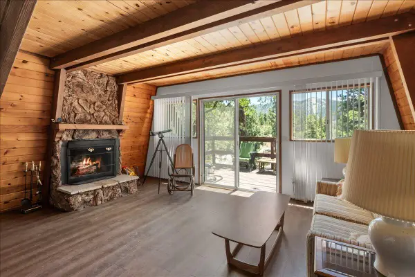 1011 Butte Avenue, Big Bear City, CA 92314