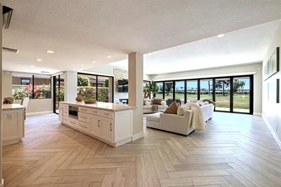 18 Lafayette Drive, Rancho Mirage, CA 92270 - #3