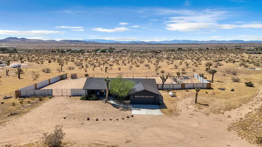 56625 Lowe Avenue, Yucca Valley, CA 92284 - #2