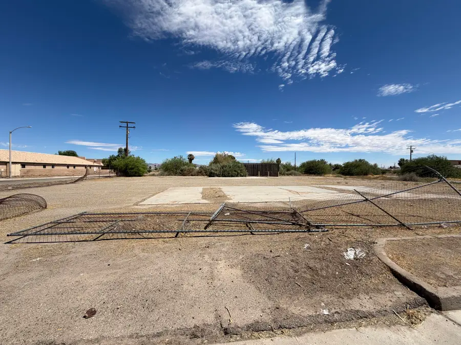 9162 E Hobsonway, Blythe, CA 92225 - #2