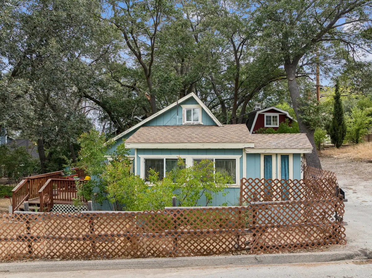 1557 Edge Cliff, Lake Arrowhead, CA 92352 - #1