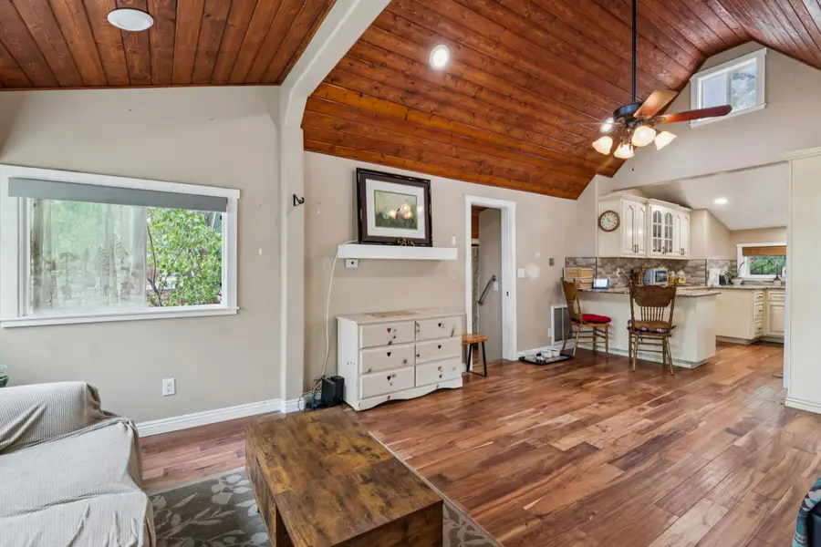 1557 Edge Cliff, Lake Arrowhead, CA 92352 - #2