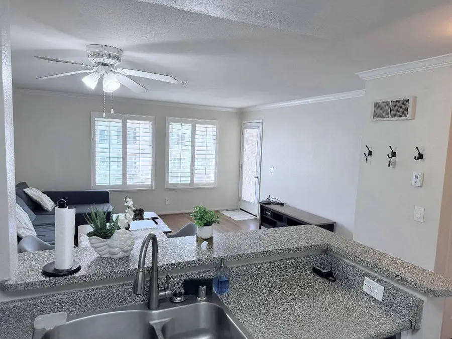8889 Caminito Plaza Centro #7305, San Diego, CA 92122 - #3