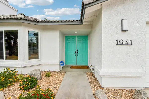 1941 Marguerite Street, Palm Springs, CA 92264