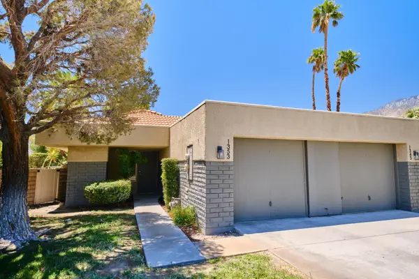 1353 Sunflower Circle N, Palm Springs, CA 92262