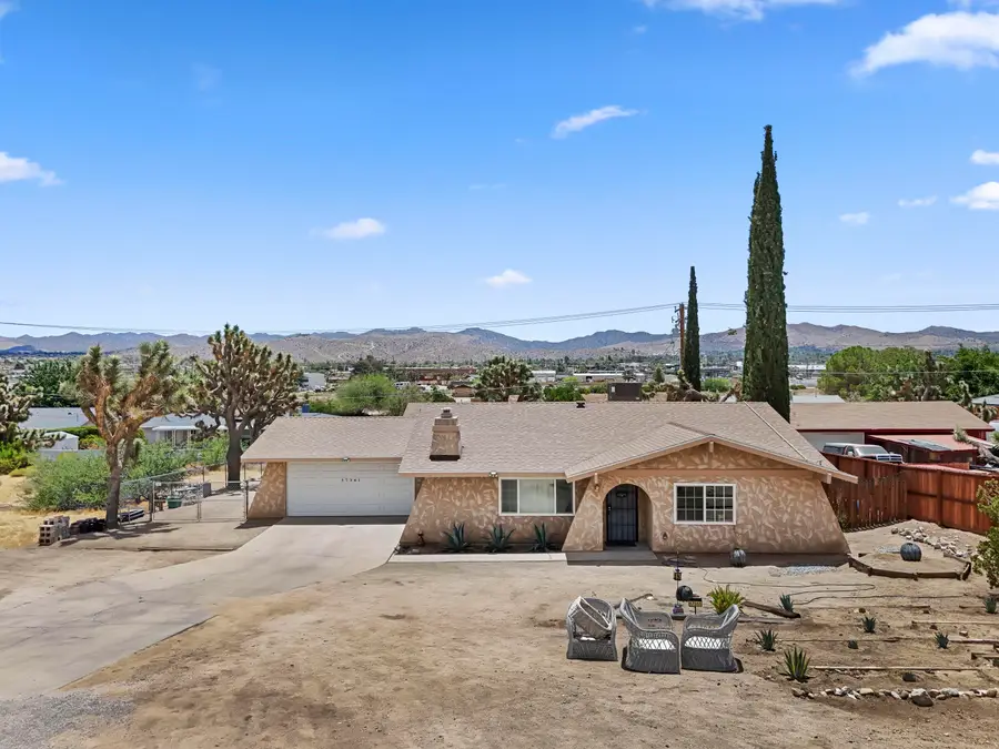 57361 Saint Marys Drive, Yucca Valley, CA 92284 - #3