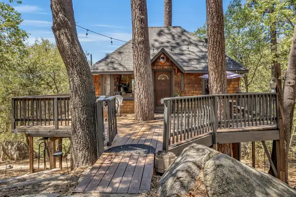 24701 Schaffer Drive, Idyllwild, CA 92549