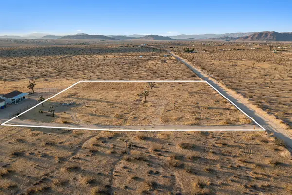 226 Rainbow Road, Landers, CA 92285