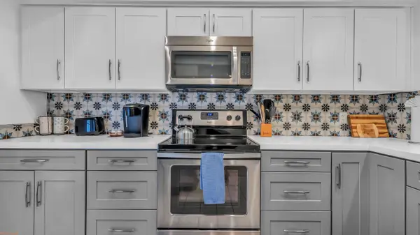 230 Desert Falls Drive E, Palm Desert, CA 92211