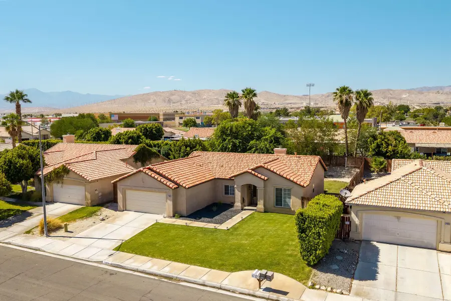 72466 Julia Way, Thousand Palms, CA 92276 - #2